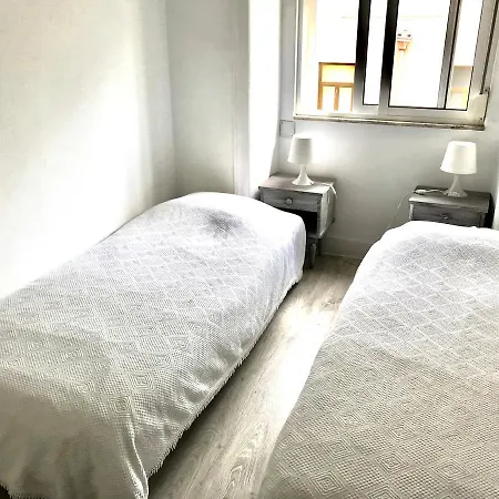 Charming 1 Bedroom Near Tagus River Alcantara 4 People